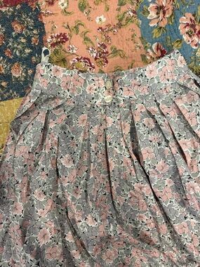 Jones NewYork Vintage Maxi Skirt size 6.